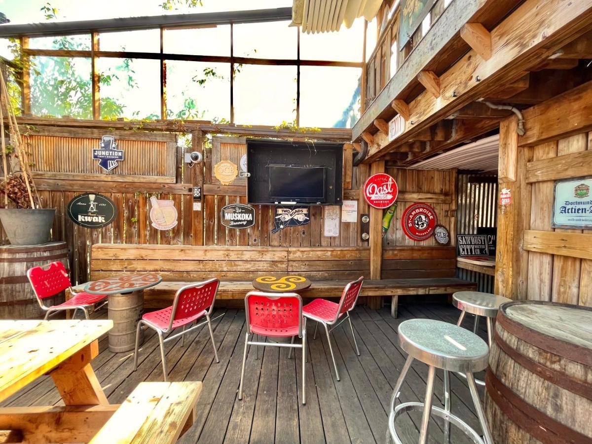 The Only Backpacker'S Inn (Adults Only) Toronto Exterior foto